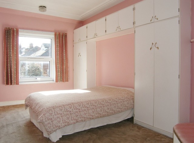  Image of 5 bedroom Semi-Detached house for sale in Otley Road Adel Leeds LS16 at Otley Road Far Headingley-West Park Border Leeds, LS16 5JY