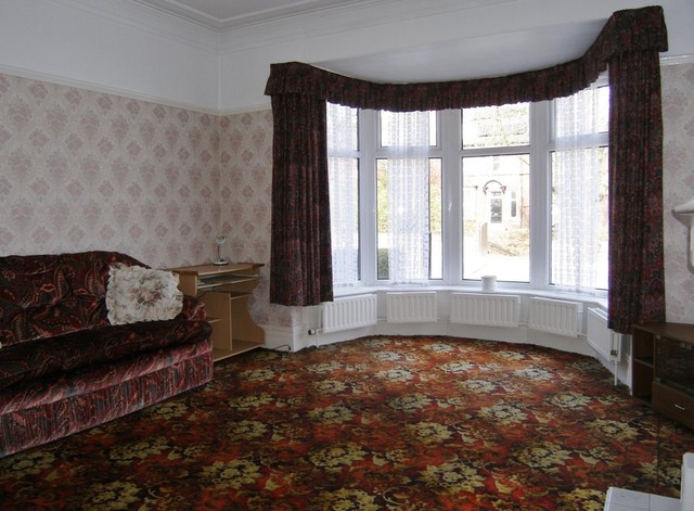  Image of 5 bedroom Semi-Detached house for sale in Otley Road Adel Leeds LS16 at Otley Road Far Headingley-West Park Border Leeds, LS16 5JY