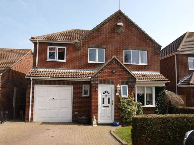  Image of 4 bedroom Detached house for sale in Hollydene Close Oulton Lowestoft NR32 at Oulton Lowestoft Suffolk, NR32 3QQ
