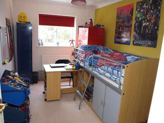  Image of 4 bedroom Detached house for sale in Hollydene Close Oulton Lowestoft NR32 at Oulton Lowestoft Suffolk, NR32 3QQ