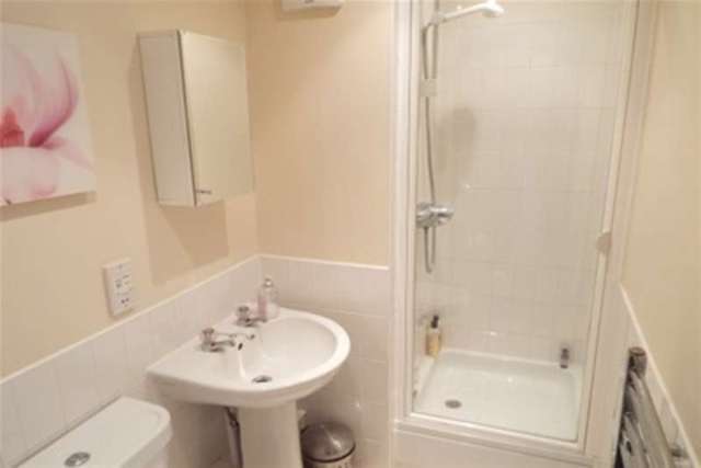  Image of 2 bedroom Flat to rent in St. Lawrence Road Newcastle upon Tyne NE6 at Newcastle upon Tyne, NE6 1BY