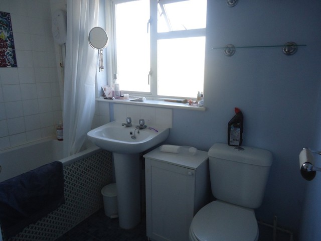  Image of 3 bedroom Terraced house for sale in Overton Crescent Havant PO9 at Overton Crescent Leigh Park Havant, PO9 4QH