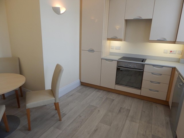  Image of 2 bedroom Apartment to rent in Oxford Street Southampton SO14 at Oxford House 36a Oxford Street Southampton, SO14 3DS