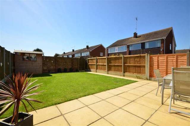  Image of 4 bedroom Semi-Detached house for sale in Ozonia Walk Wickford SS12 at Wickford Essex Wickford, SS12 0PH