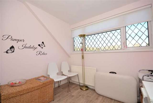  Image of 4 bedroom Semi-Detached house for sale in Ozonia Walk Wickford SS12 at Wickford Essex Wickford, SS12 0PH