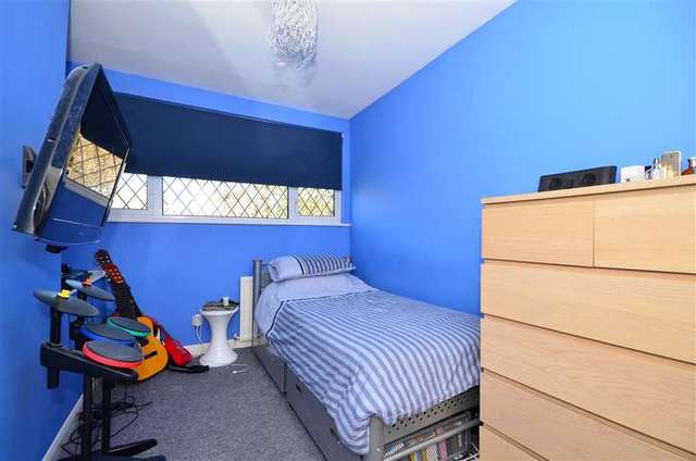  Image of 4 bedroom Semi-Detached house for sale in Ozonia Walk Wickford SS12 at Wickford Essex Wickford, SS12 0PH