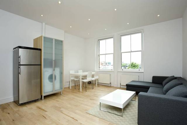  Image of 2 bedroom Flat to rent in Palace Court London W2 at Palace Court  London, W2 4HU