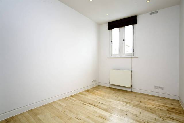 Image of 2 bedroom Flat to rent in Palace Court London W2 at Palace Court  London, W2 4HU