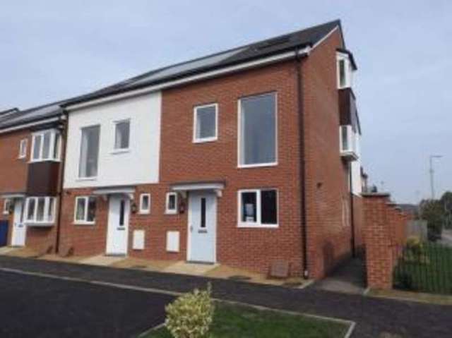  Image of 3 bedroom Terraced house for sale in Palgrave Road Bedford MK42 at Bedford  Elstow, MK42 9BX