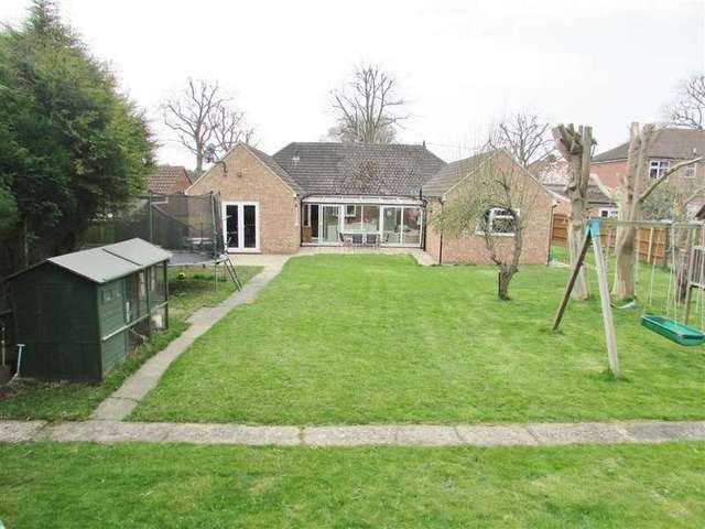  Image of 5 bedroom Detached house for sale in Park Close Didcot OX11 at Didcot, OX11 0AA