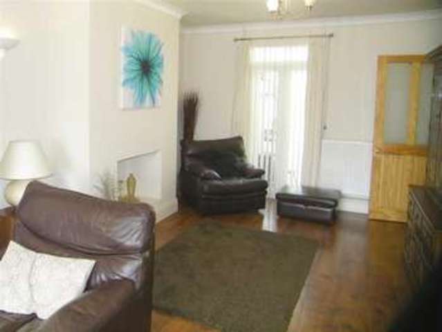  Image of 4 bedroom Property for sale in Park Terrace Pontarddulais Swansea SA4 at Park Terrace Pontarddulais Pontarddulais, SA4 8HS