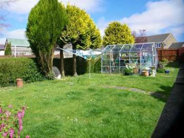 Image of 4 bedroom Property for sale in Park Terrace Pontarddulais Swansea SA4 at Park Terrace Pontarddulais Pontarddulais, SA4 8HS