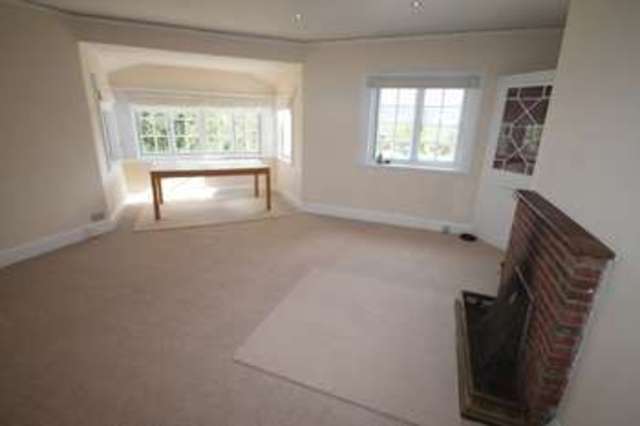  Image of 2 bedroom Flat to rent in Parklands Shere Guildford GU5 at Parklands  Shere, GU5 9JQ