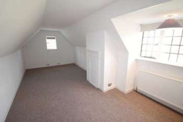  Image of 2 bedroom Flat to rent in Parklands Shere Guildford GU5 at Parklands  Shere, GU5 9JQ