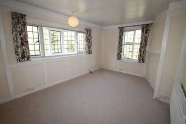  Image of 2 bedroom Flat to rent in Parklands Shere Guildford GU5 at Parklands  Shere, GU5 9JQ