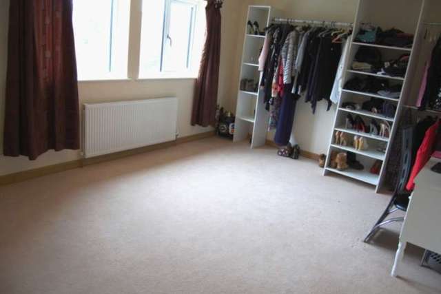  Image of 4 bedroom Detached house for sale in Parsonage Road Ramsgreave Blackburn BB1 at PARSONAGE ROAD WILPSHIRE BLACKBURN, BB1 9NP