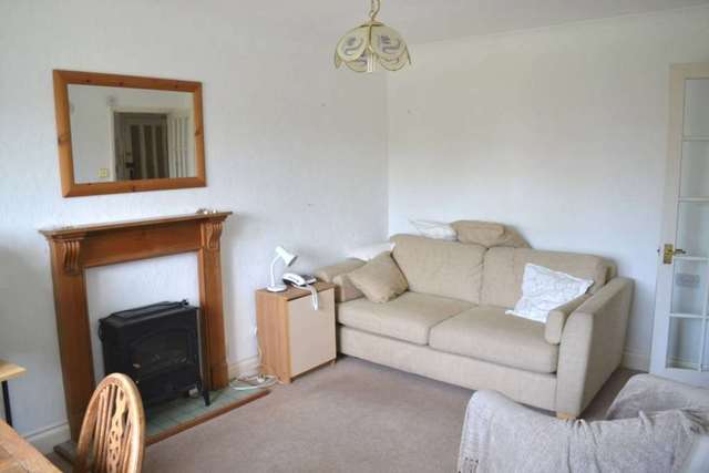  Image of 2 bedroom Flat to rent in Longwick Road Princes Risborough HP27 at Peel Court  Princes Risborough, HP27 9EZ