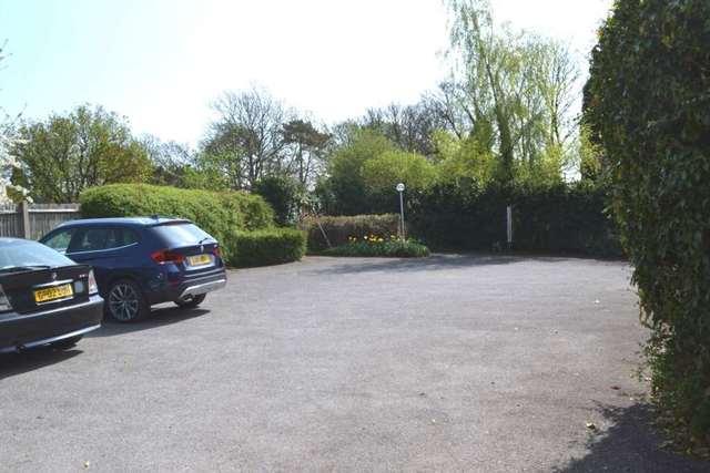  Image of 2 bedroom Flat to rent in Longwick Road Princes Risborough HP27 at Peel Court  Princes Risborough, HP27 9EZ
