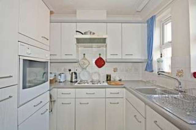  Image of 1 bedroom Retirement Property for sale in Shelley Road Worthing BN11 at Shelley Road  Worthing, BN11 4TH