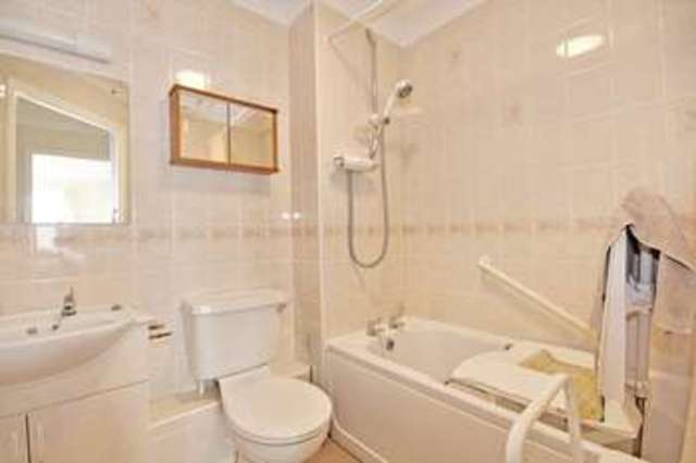  Image of 1 bedroom Retirement Property for sale in Shelley Road Worthing BN11 at Shelley Road  Worthing, BN11 4TH