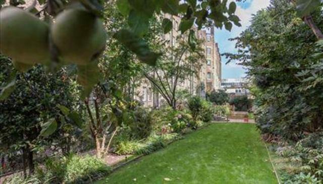  Image of 2 bedroom Flat to rent in Fulham Road London SW3 at Chelsea  LONDON, SW3 6SH
