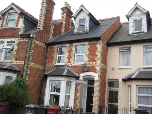  Image of 1 bedroom House Share to rent in Pell Street Reading RG1 at Pell Street  Reading, RG1 2NY