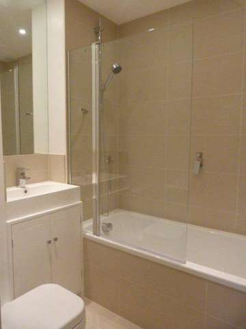  Image of 1 bedroom Flat to rent in Pringle Gardens London SW16 at Percy House Pringle Gardens London, SW16 1SQ