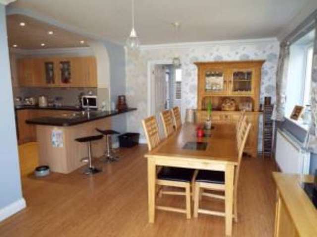  Image of 5 bedroom Bungalow for sale in Tilmore Gardens Petersfield GU32 at Petersfield Hampshire Sheet, GU32 2JA