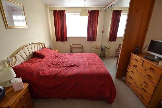  Image of 3 bedroom Terraced house for sale in Porteous Crescent Chandler