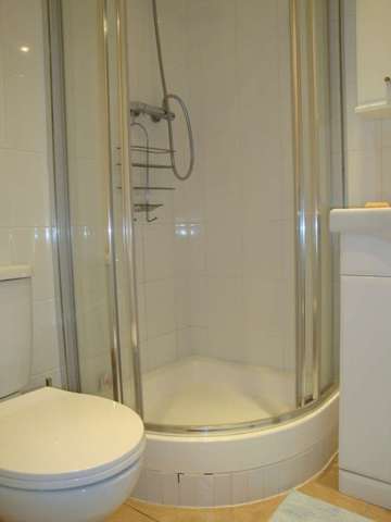  Image of 2 bedroom Flat to rent in Philbeach Gardens London SW5 at Philbeach Gardens Earls Court London, SW5 9EB