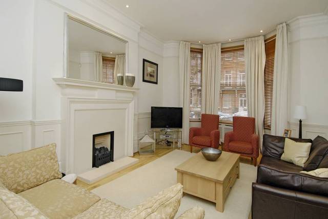  Image of 4 bedroom Maisonette to rent in Philbeach Gardens London SW5 at Philbeach Gardens  London, SW5 9EU