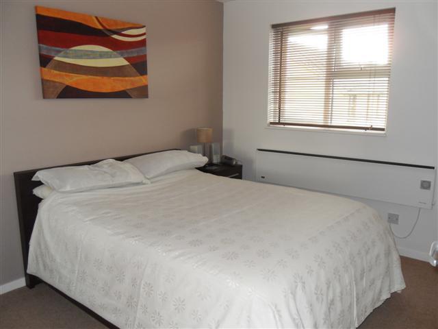  Image of 1 bedroom Flat to rent in Pilgrims Walk Worthing BN13 at Worthing, BN13 1RJ