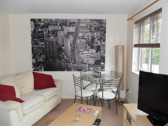  Image of 1 bedroom Flat to rent in Pilgrims Walk Worthing BN13 at Worthing, BN13 1RJ