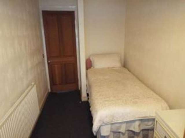  Image of 2 bedroom Flat for sale in Playford Square Vincent Road Luton LU4 at Vincent Road Luton Leagrave, LU4 9BE