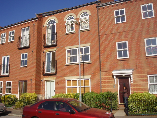  Image of 3 bedroom Apartment to rent in Plimsoll Way Hull HU9 at Victoria Dock  Hull, HU9 1PX