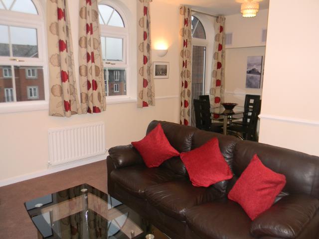  Image of 3 bedroom Apartment to rent in Plimsoll Way Hull HU9 at Victoria Dock  Hull, HU9 1PX