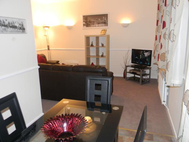  Image of 3 bedroom Apartment to rent in Plimsoll Way Hull HU9 at Victoria Dock  Hull, HU9 1PX