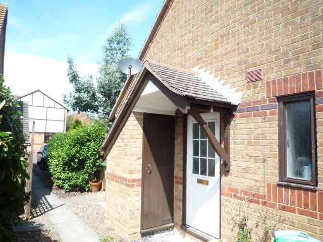  Image of 1 bedroom Terraced house to rent in Plumpton Gardens Portsmouth PO3 at Portsmouth, PO3 5TZ