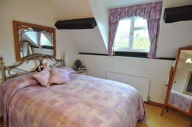  Image of 3 bedroom Cottage for sale in Pratts Lane Mappleborough Green Studley B80 at Pratts Lane Mappleborough Green Studley, B80 7BN