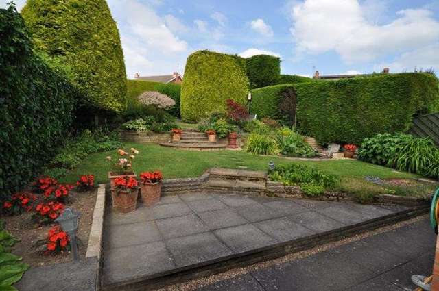  Image of 3 bedroom Cottage for sale in Pratts Lane Mappleborough Green Studley B80 at Pratts Lane Mappleborough Green Studley, B80 7BN