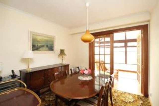  Image of 4 bedroom Detached house for sale in Prestonfield Milngavie Glasgow G62 at Milngavie Glasgow Milngavie, G62 7QA