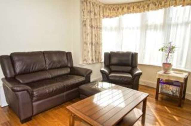  Image of 3 bedroom End of Terrace for sale in Princes Avenue London NW9 at London  Kingsbury, NW9 9JG