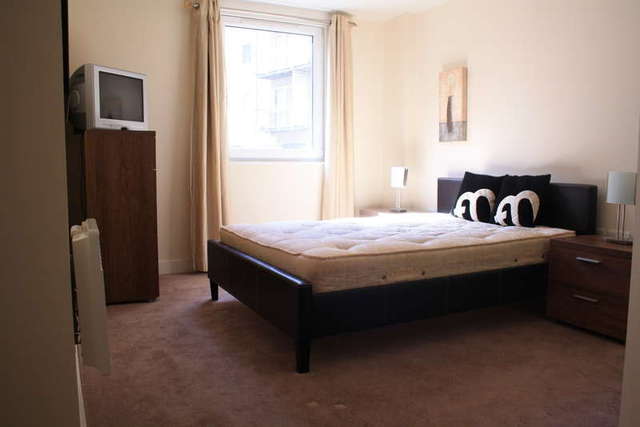  Image of 2 bedroom Flat for sale in Hall Street Hockley Birmingham B18 at Birmingham  Aston, B18 6BX