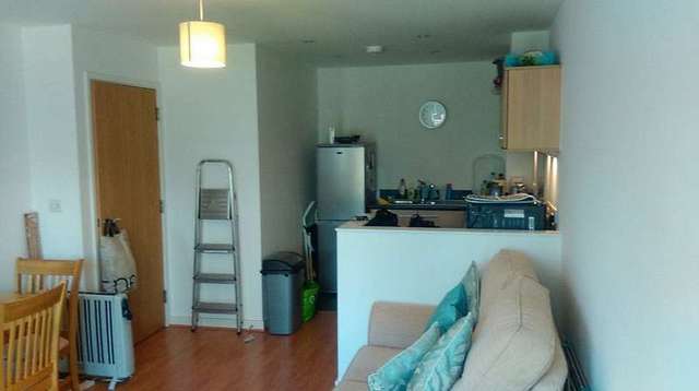  Image of 1 bedroom Flat for sale in Admiralty Road Portsmouth PO1 at Admiralty Road Portsmouth Portsea, PO1 3GT