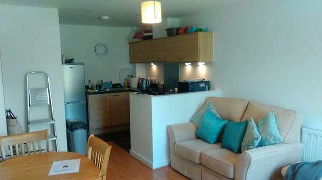  Image of 1 bedroom Flat for sale in Admiralty Road Portsmouth PO1 at Admiralty Road Portsmouth Portsea, PO1 3GT
