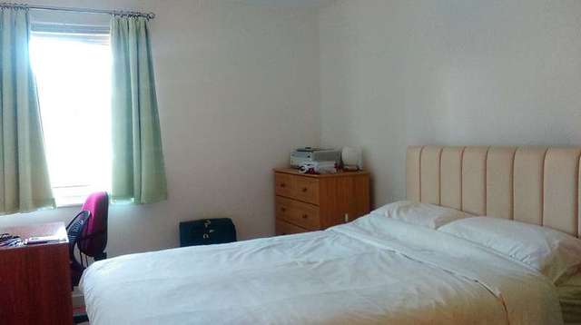  Image of 1 bedroom Flat for sale in Admiralty Road Portsmouth PO1 at Admiralty Road Portsmouth Portsea, PO1 3GT