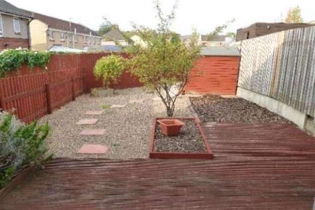  Image of 3 bedroom Property to rent in Queen Mary Road Sheffield S2 at Sheffield, S2 1JJ