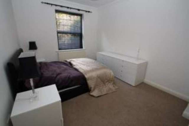  Image of 2 bedroom Flat for sale in Queens Park Avenue Bournemouth BH8 at Queens Park Bournemouth Holdenhurst, BH8 9EZ