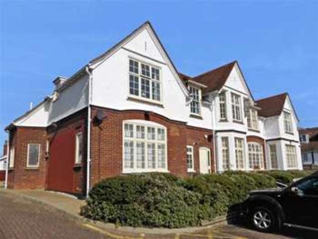  Image of 1 bedroom Flat for sale in Queens Road Whitstable CT5 at Whitstable Kent Whitstable, CT5 2JF