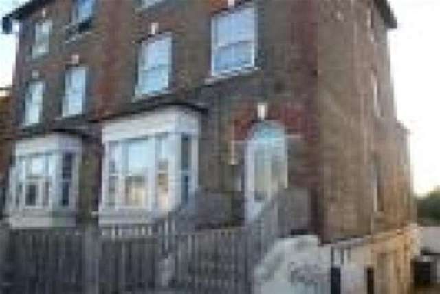  Image of 1 bedroom Flat to rent in Ramsgate Road Margate CT9 at Margate, CT9 5RT